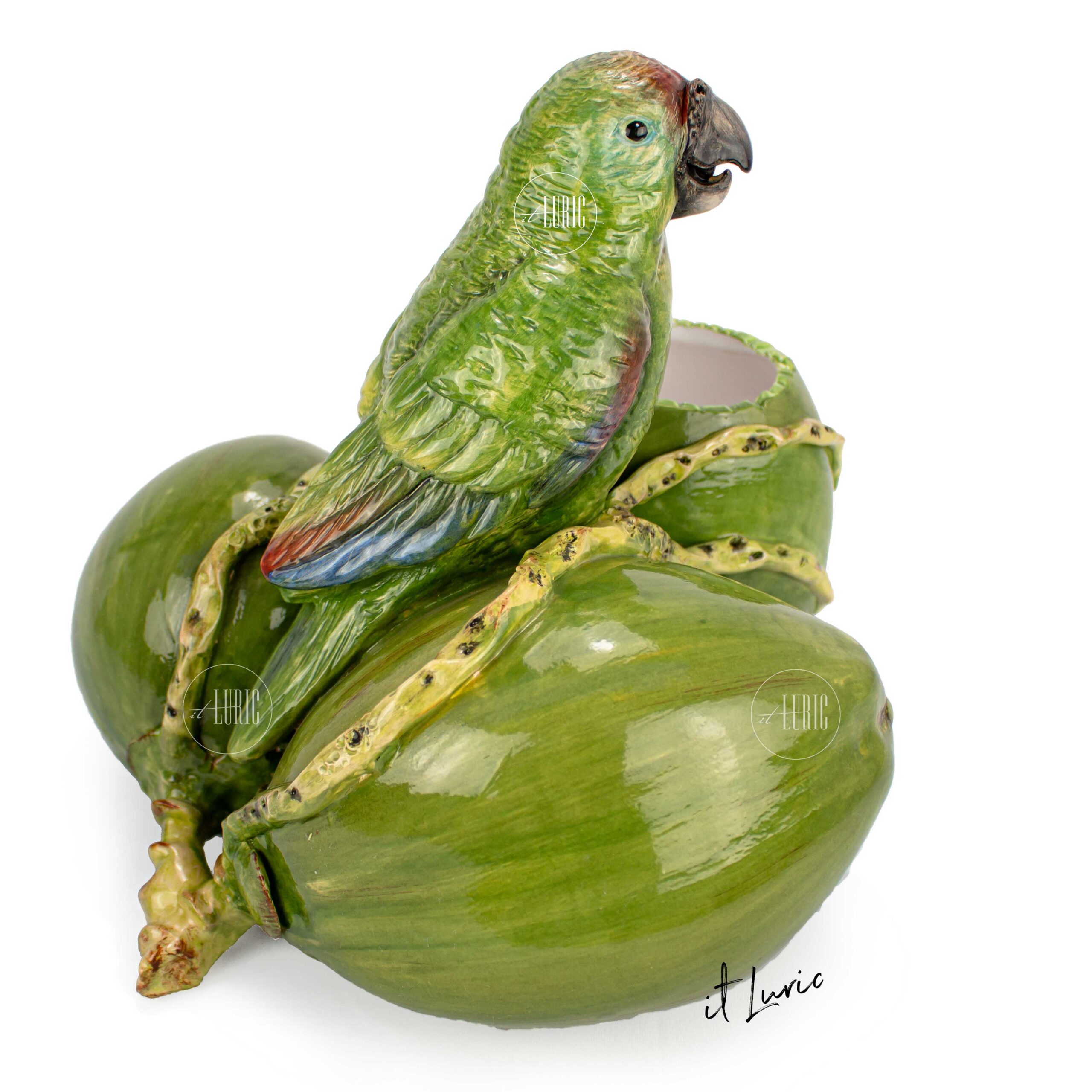 Escultura Decorativa em Faiança Papagaio e Coco