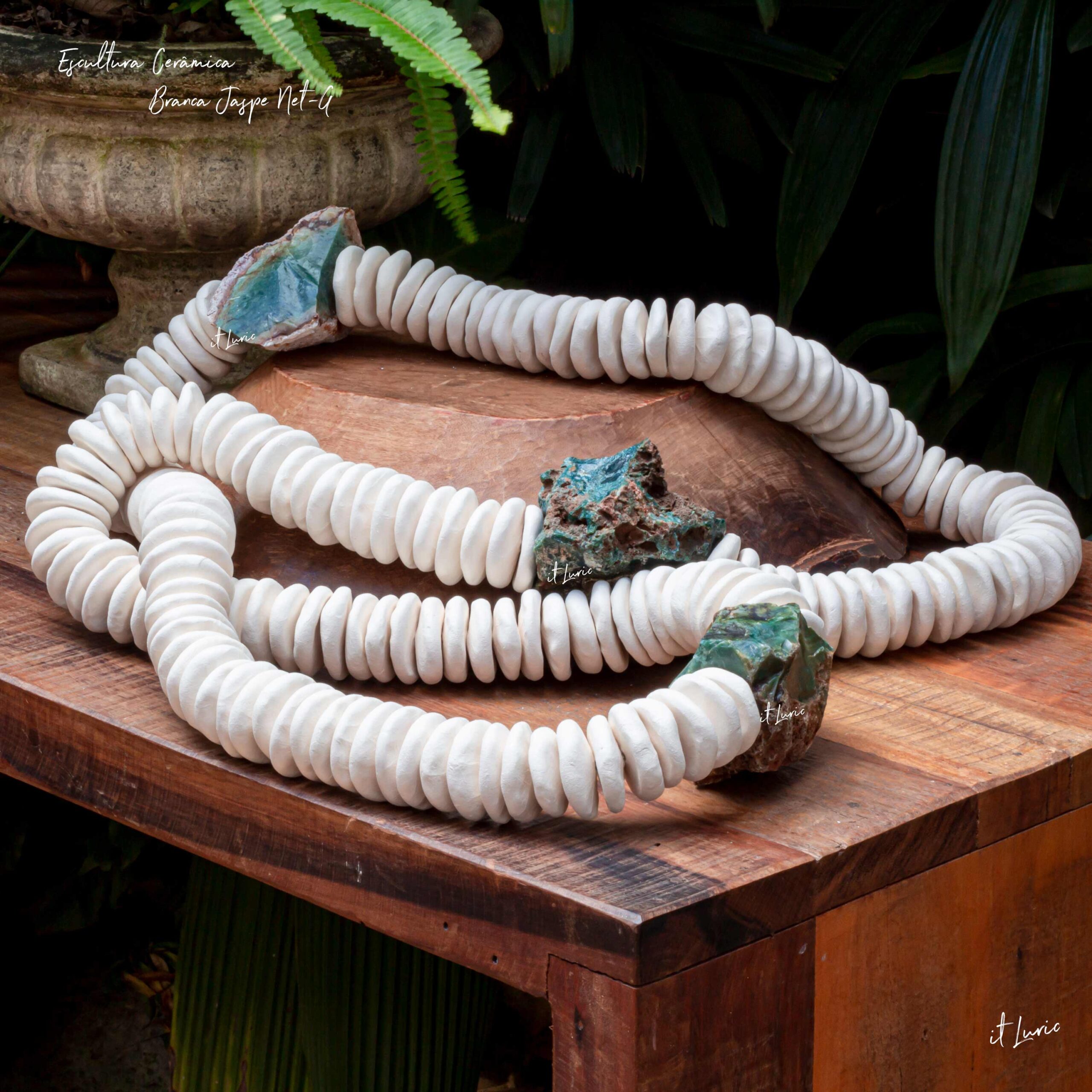 ESCULTURA CERÂMICA BRANCA JASPE NET-G (2)