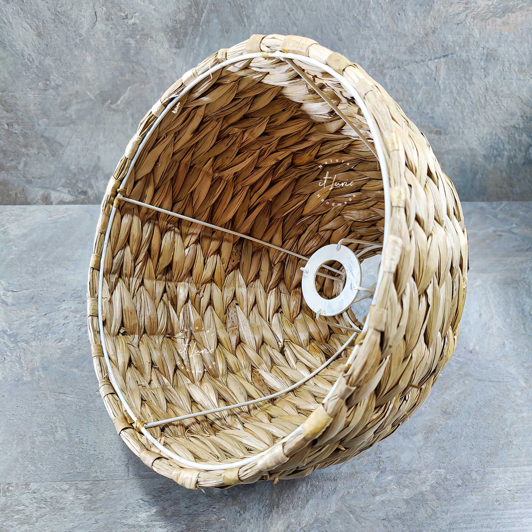 Cúpula Ovalada em Taboa