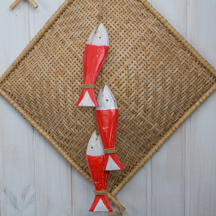 Pingente de Peixe em Madeira Red - PRODUÇÃO