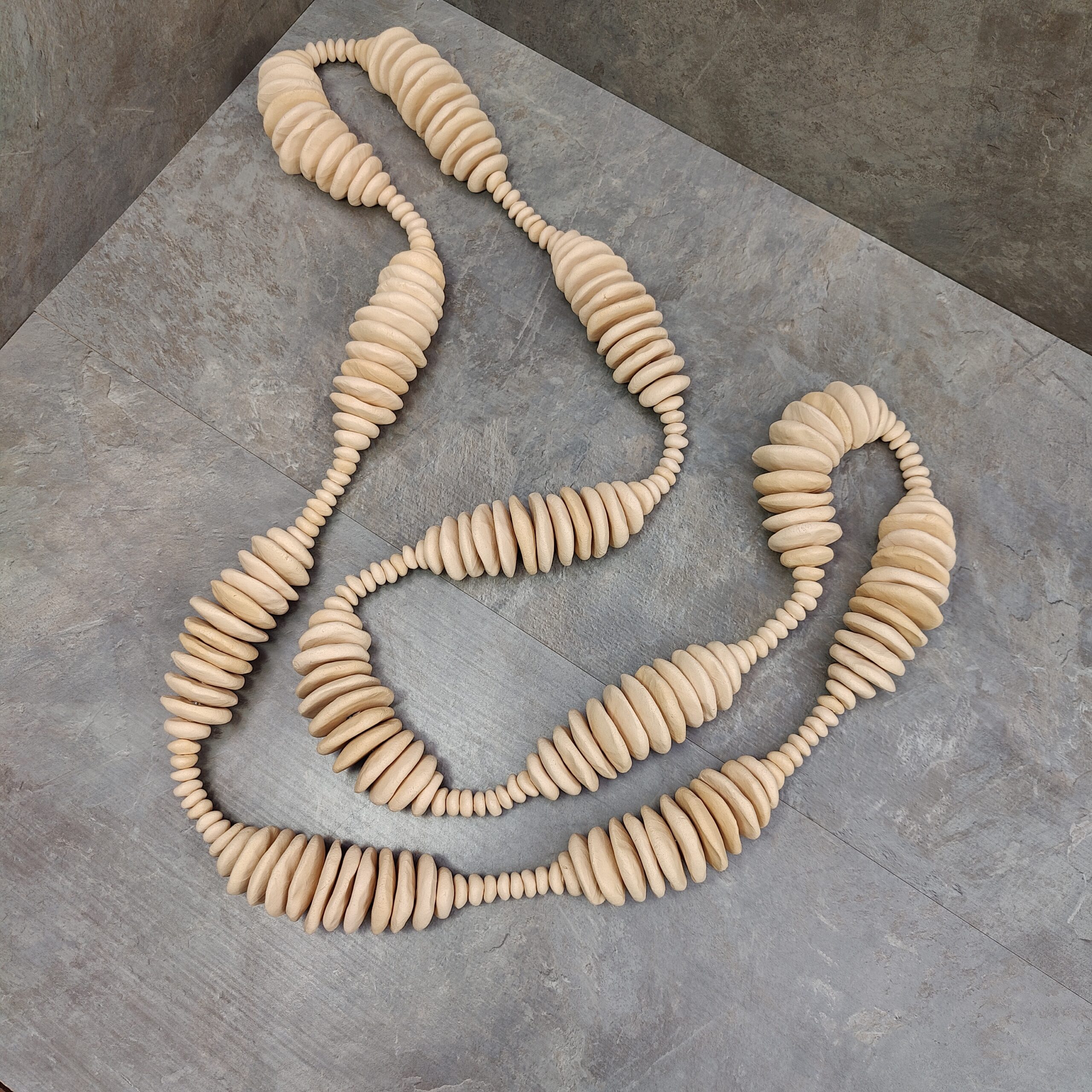 Escultura Orgânica em Cerâmica Marfim -GG